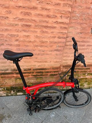 Bicicleta Brompton Black Edition Roja