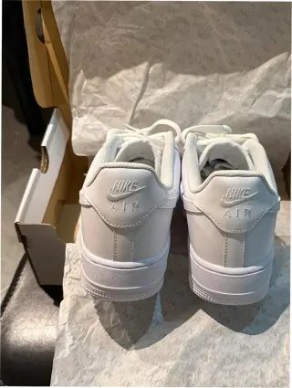 Nike Air Force 1 Low Blancas Talla 42