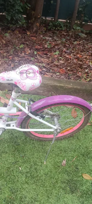 Bicicleta niña rosa y blanca
