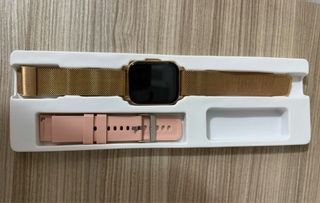 Smartwatch Dorado con Correa Rosa