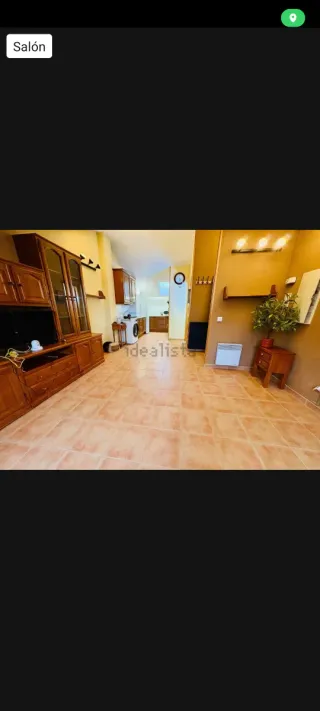 Mueble de salón madera y cristal