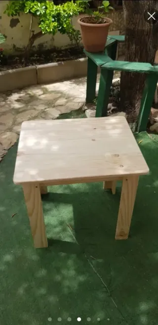 Mesa de madera rústica