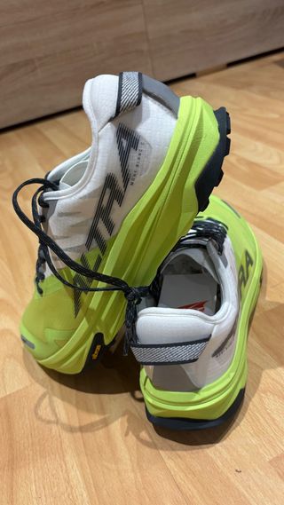 Zapatillas Altra Verdes y Blancas