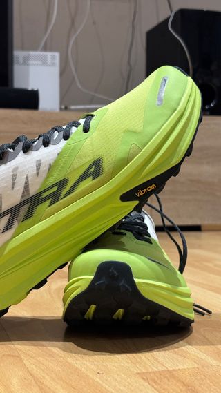 Zapatillas Altra Verdes y Blancas