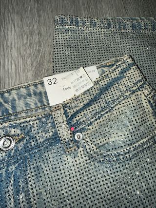 Pantalones Stradivarius vaqueros con pedrería