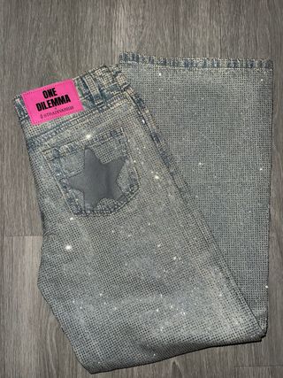 Pantalones Stradivarius vaqueros con pedrería