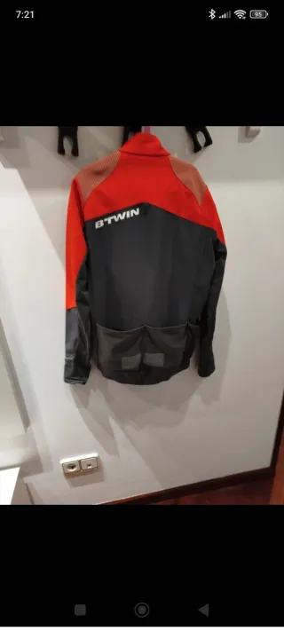 Chaqueta Ciclismo Bwin Roja y Negra