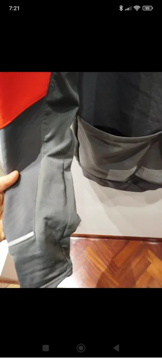 Chaqueta Ciclismo Bwin Roja y Negra