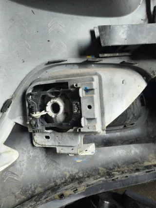 Paragolpes Delantero Citroen C3 1.6 Bluehdi