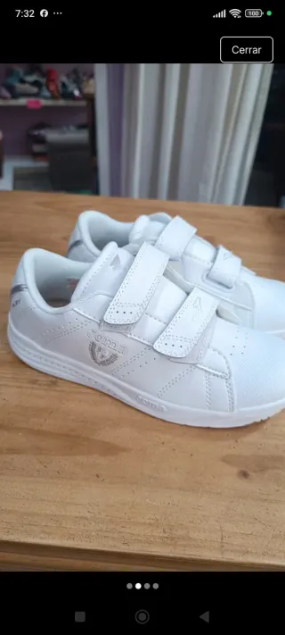 Deportivas niño velcro talla 33