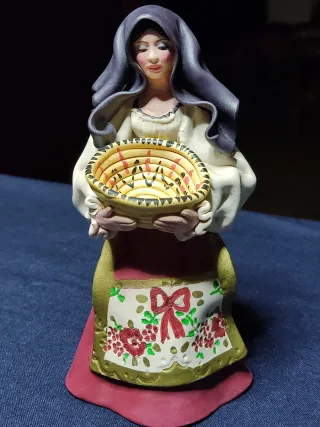 Statuina ceramica sarda firmata Sanfilippo anni 70