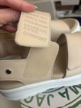 Sandalias Panama Jack de piel. Talle 40