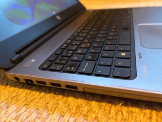 Portátil HP i5 Plata y Negro