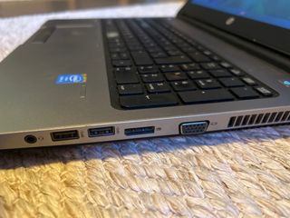 Portátil HP i5 Plata y Negro