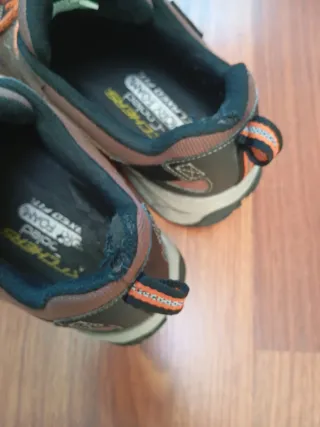 Zapatillas Skechers Talla 45 Marrones y Naranjas