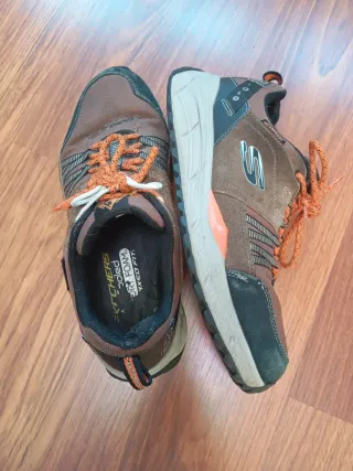 Zapatillas Skechers Talla 45 Marrones y Naranjas
