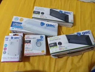 Lote Luces LED GSC: Emergencia, Sensor, Foco