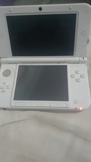 Nintendo 3DS XL