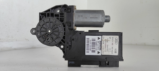 MOTOR ELEVALUNAS DELANTERO DERECHO AUDI A4 BERLIN