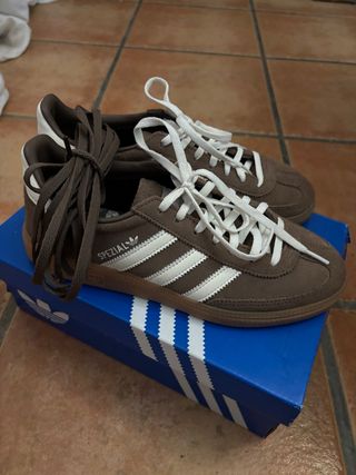 Zapatilla Adidas Handball Spezial Marrón