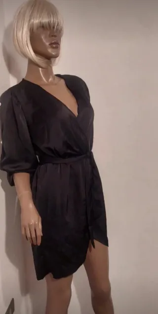 Vestitino effetto raso nero