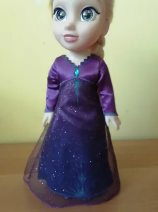 Bambola Elsa Frozen - Abito Viola Scintillante lum