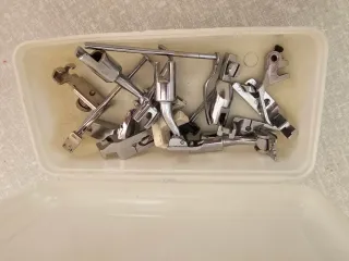 Máquina de coser Refrey 427