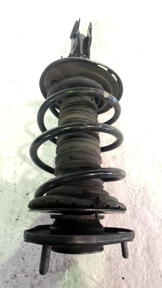 AMORTIGUADOR DELANTERO IZQUIERDO TOYOTA AURIS 810678