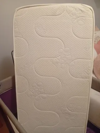 Cuna de viaje plegable y colchon