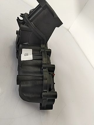 COLECTOR ADMISION VOLKSWAGEN JETTA (162) 751847