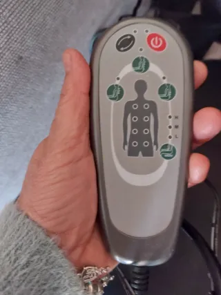 Masajeando de espalda en perfecto estado