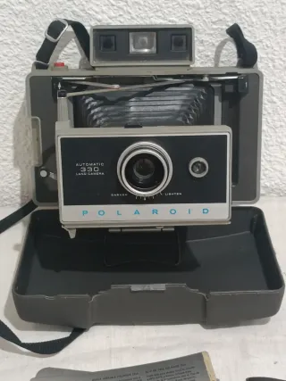 Cámara Polaroid Automatic 330 Land Camera