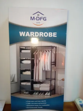 Organizzatore armadio con cassetti e appendiabiti