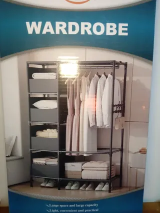 Organizzatore armadio con cassetti e appendiabiti