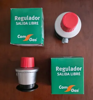 2 REGULADORES GAS SALIDA LIBRE COM GAS