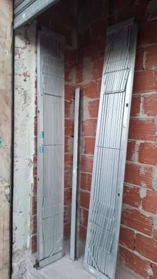 Reja abatible extensible