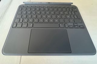 Logitech Combo Touch iPad Air 11 (M2) ESPAÑOL