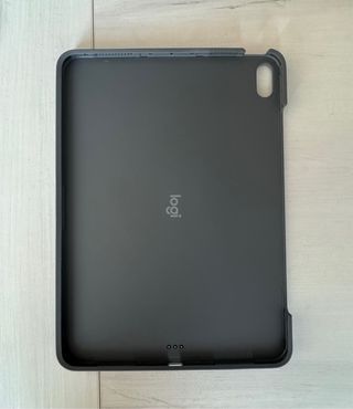 Logitech Combo Touch iPad Air 11 (M2) ESPAÑOL
