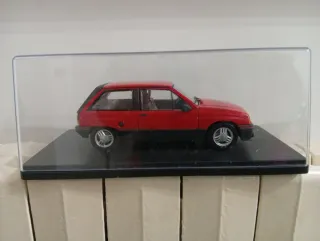 Opel Corsa 1.3 SR - 1983 Modellino