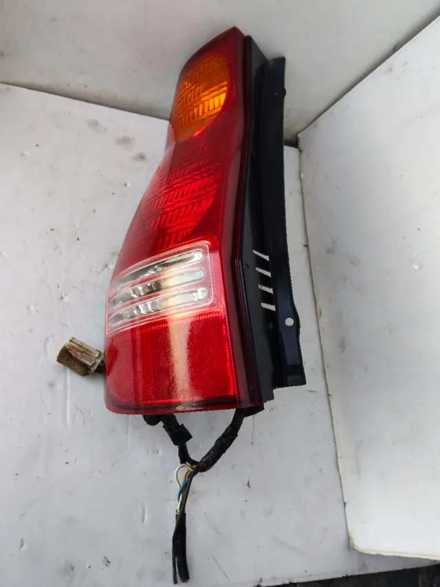 Piloto Trasero Izquierdo Hyundai Matrix 2006