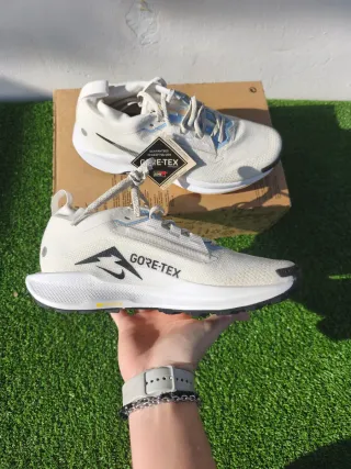 Nike Pegasus Trail 5 Gore-Tex Bianco GORE-TEX