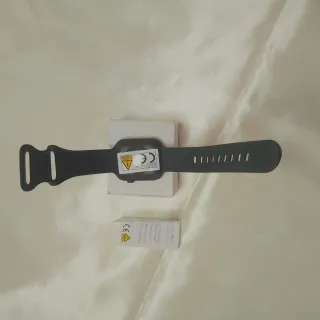 orologio digitale led nero nuovo