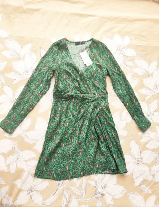 Vestido Mango verde estampado paisley