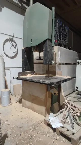 Sierra de cinta de 900