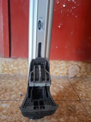 Baca de coche con portabicicletas Thule