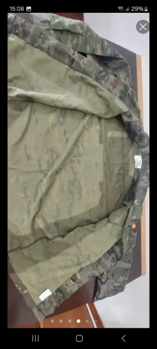 Uniforme militar boscoso pixelado