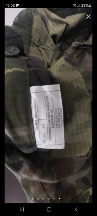 Uniforme militar boscoso pixelado