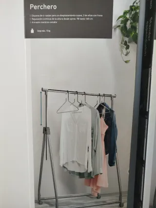 Perchero Livarno Home con ruedas