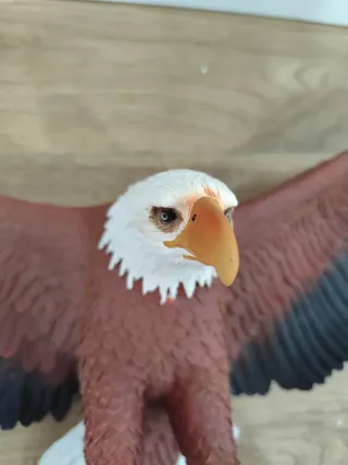 Escultura espantapájaros Águila Calva Realista