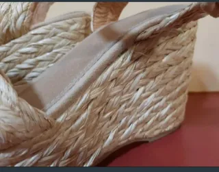 Sandalias cuña esparto con pedrería